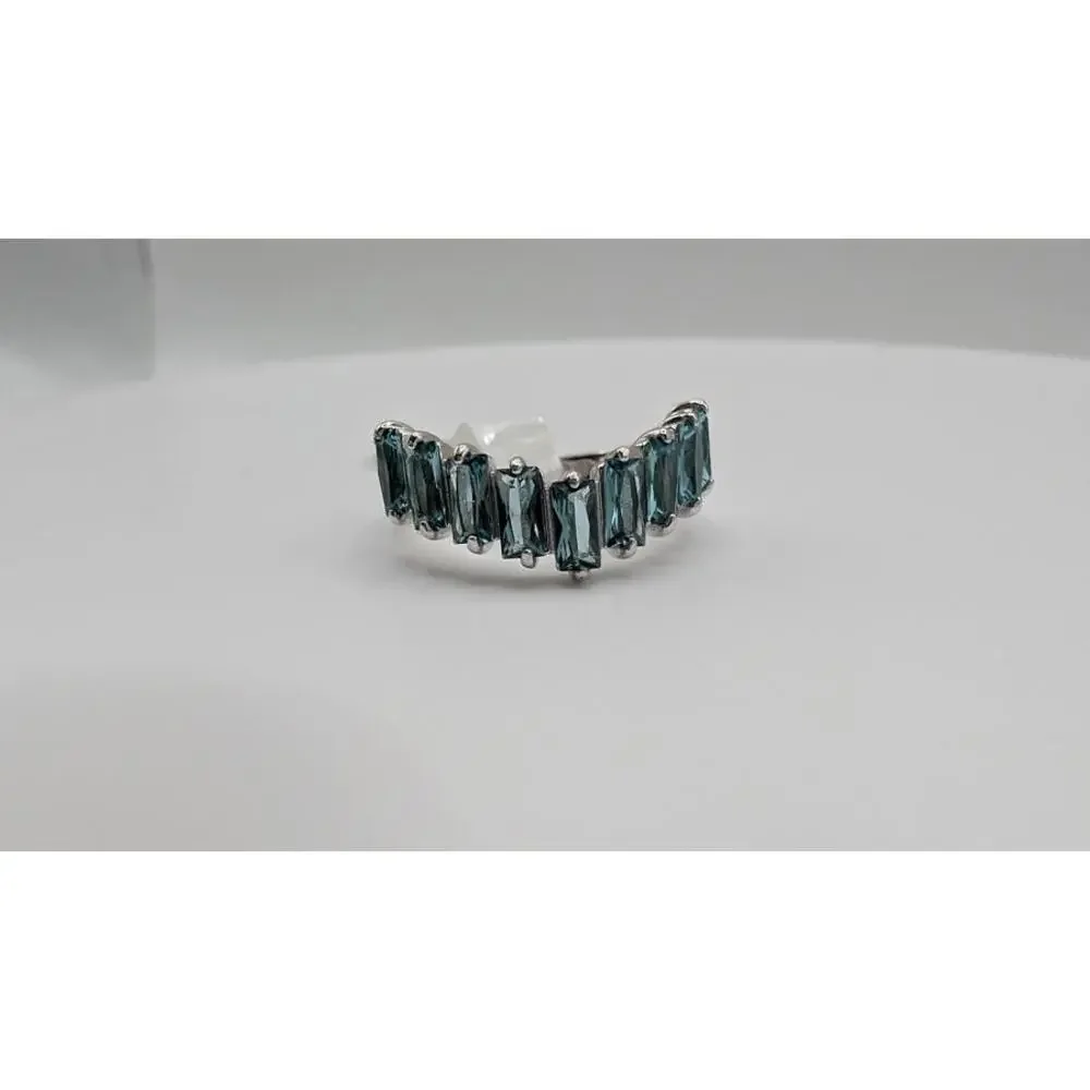 Silver Tone Ring with Blue Rectangular Stones Size 7 - Picture 2 of 9
